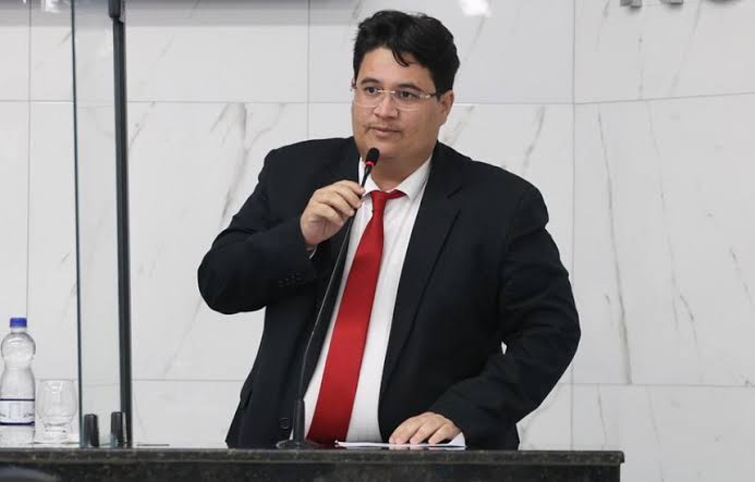 “O governador Rui Costa é um homem de palavra e os baianos sabem disso”, afirma Tagner, vereador de Camaçari