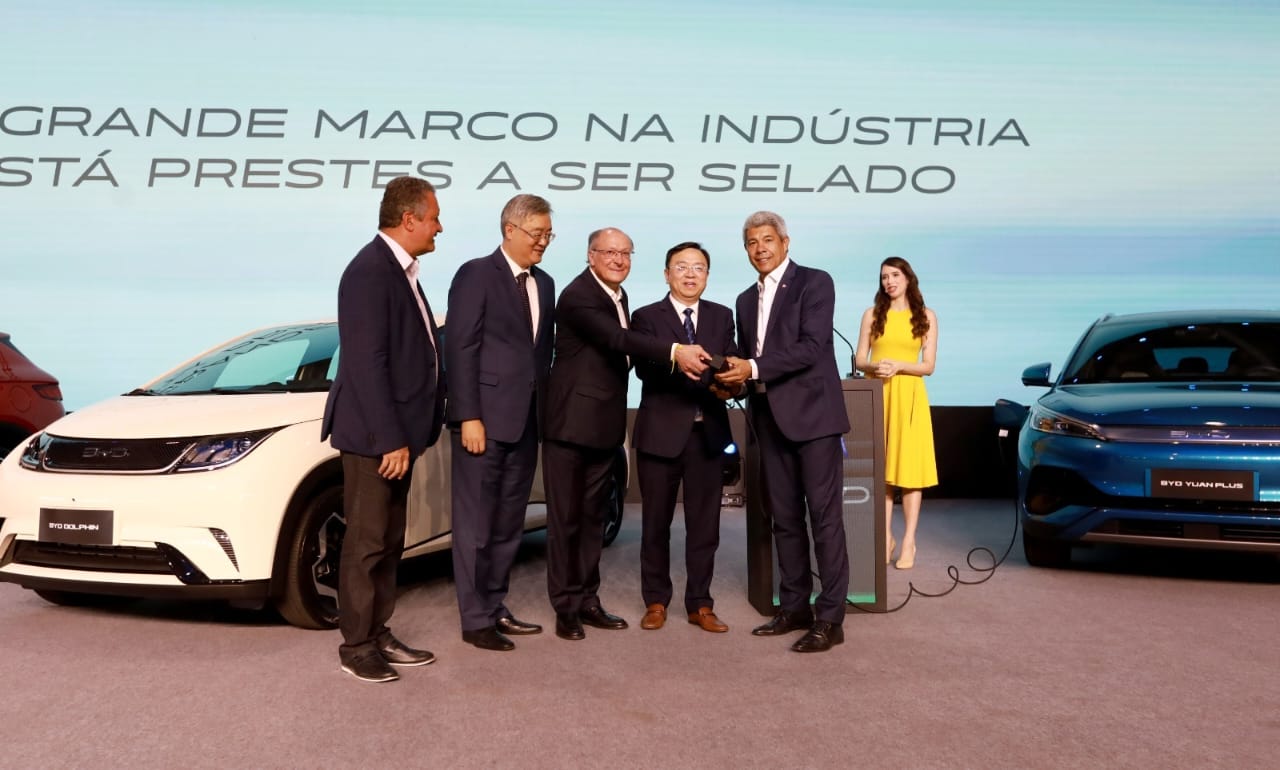 Lançamento das fábricas da BYD em Camaçari marca início de novo capítulo na indústria automobilística brasileira - PT - Bahia
